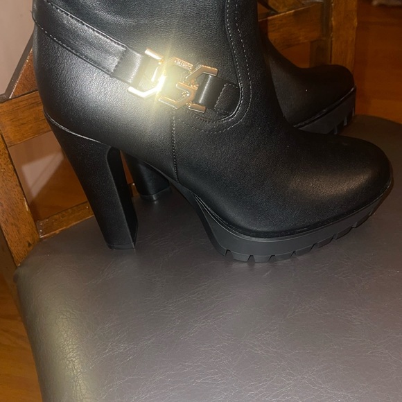 GUESS Women's Tailia Over-The-Knee Boots Size 6.5 (no box) - Picture 3 of 6